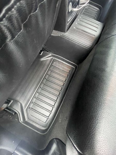 3D коврики для BMW 5 (E60) (2003-2010) 2WD с бортиками 30 мм (Stingray) 5027115 фото